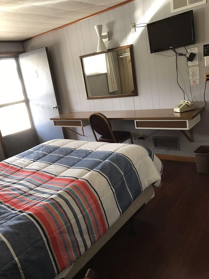 Melody Motor Lodge Connellsville Zewnętrze zdjęcie